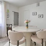 Unique Marais Location 1br 4p By Melvane