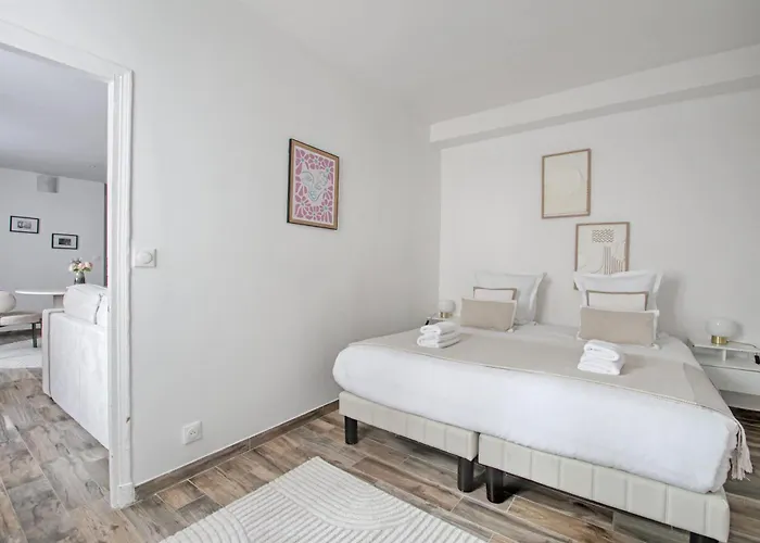 Unique Marais Location 1br 4p By Melvane
