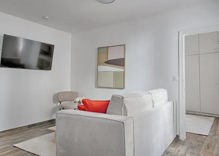 Apartment Unique Marais Location 1br 4p By Melvane